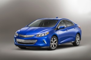Featuring longer range and other improvements, the 2016 Chevy Volt goes on sale in the second half of 2015 (Image: General Motors)