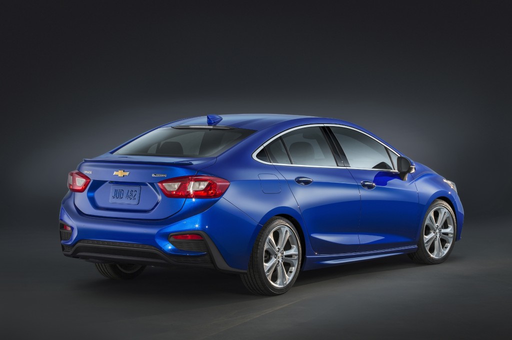 The 2016 Cruze is seeking a competitive edge over its rivals (Image: General Motors)