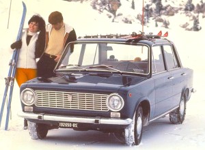 Everyone in 1970s car ads skied, it seems.